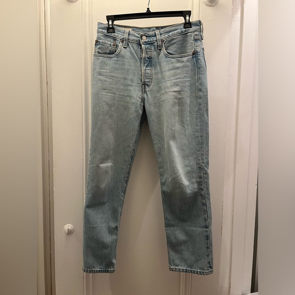 WEDGIE STRAIGHT FIT WOMEN'S JEANS in light wash - Picture 2 of 3